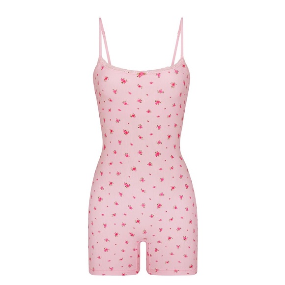 Last Chance! SKIMS Soft Lounge Lace Onesie - Picture 3 of 8